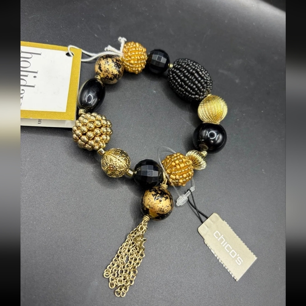 NWT - Chico's Elegant Gold & Black Bracelet With Chain Tassel - Picture 3 of 7